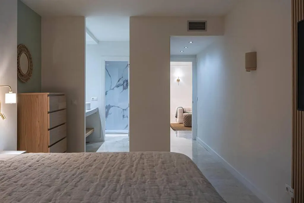 Modern Flat In Marbella, 2Br, Pool & Parking Apartment Marbella