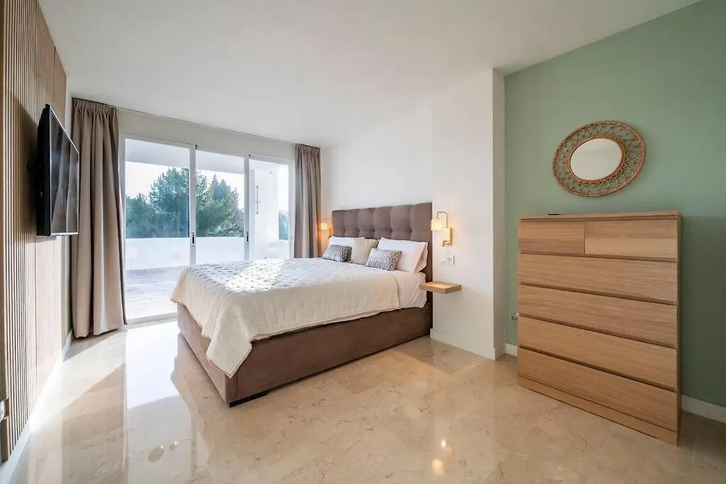 Modern Flat In Marbella, 2Br, Pool & Parking Apartment  Marbella