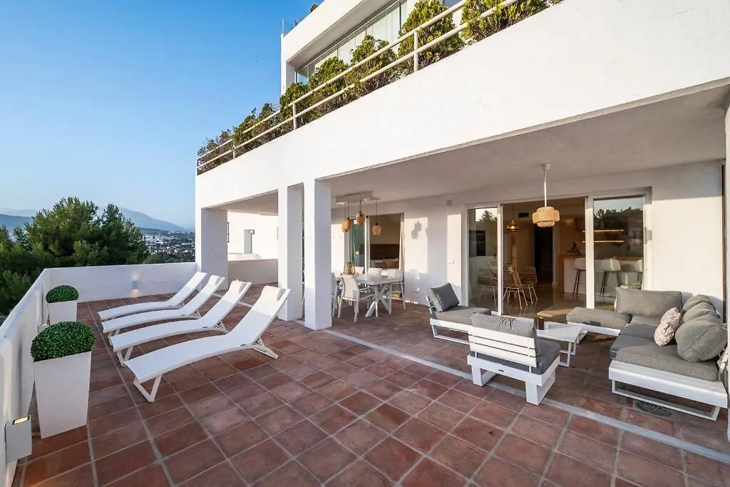 Modern Flat In Marbella, 2Br, Pool & Parking Apartment Marbella