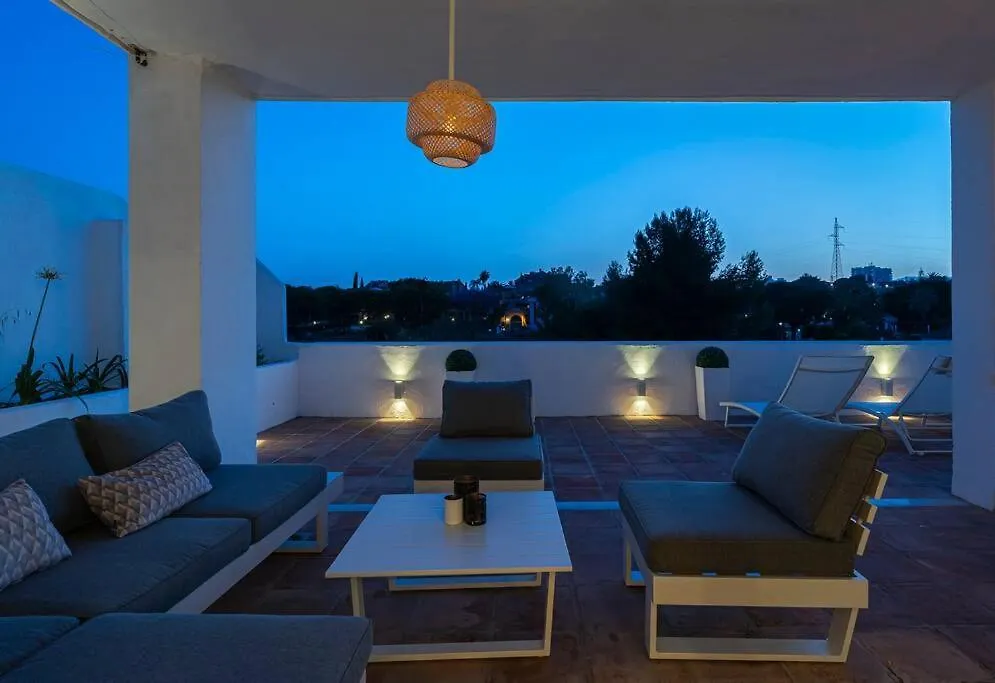 Modern Flat In Marbella, 2Br, Pool & Parking Apartment