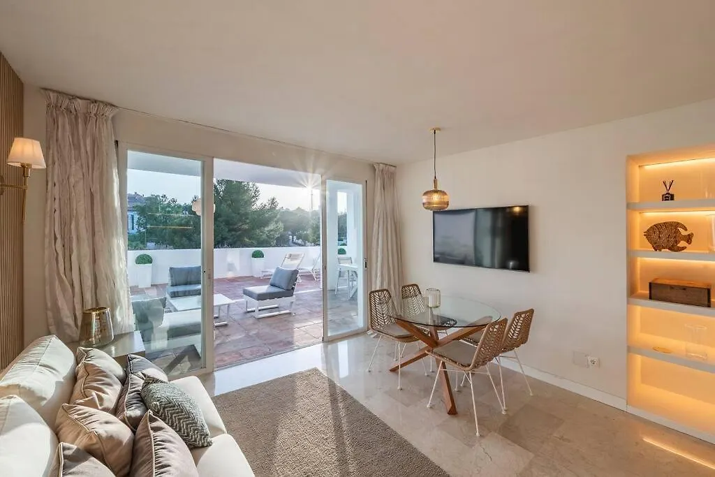 Modern Flat In Marbella, 2Br, Pool & Parking Apartment Spain