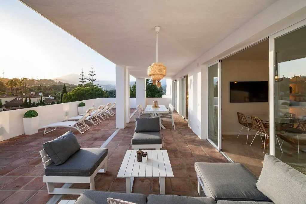 Modern Flat In Marbella, 2Br, Pool & Parking Appartement  Marbella